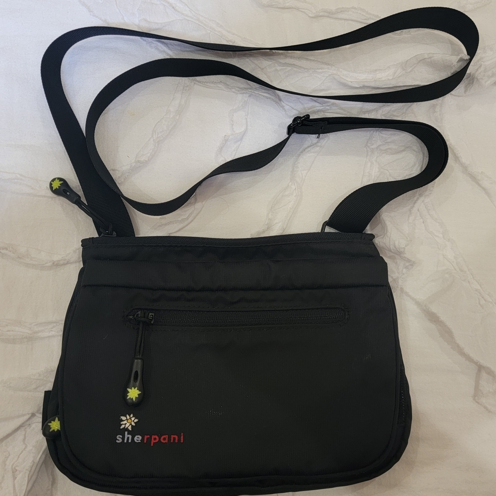 Sherpani Black Crossbody Bag